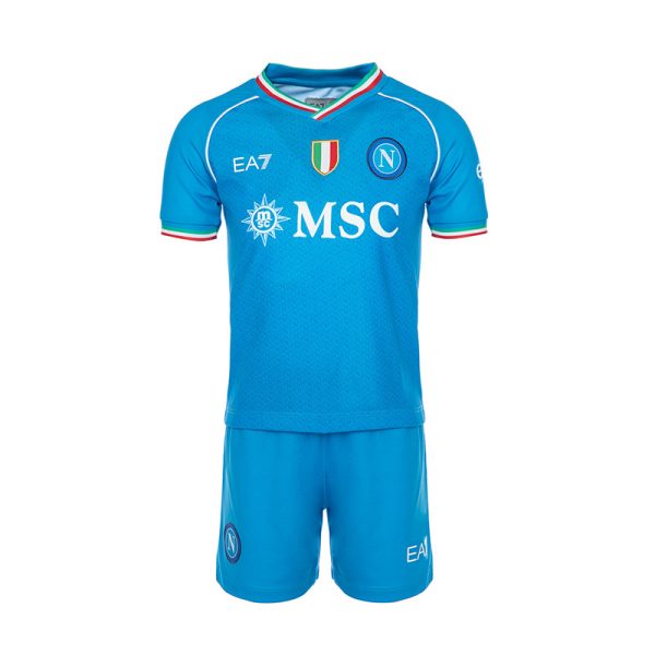 ssc napoli set gara home junior 20232024 SSC Napoli | Scopri la Collezione Sullo Shop Ufficiale